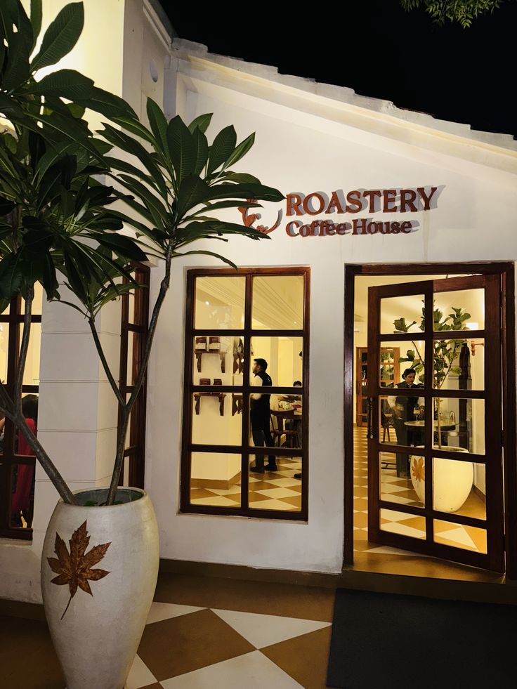 Roastery Coffee House